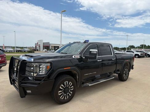 Used 2023 GMC Sierra 3500 Denali w/ Denali Ultimate Package AWD/4WD image 4