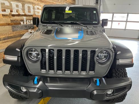 Used 2022 Jeep Wrangler Unlimited Rubicon 4xe w/ Cold Weather Group AWD/4WD image 61