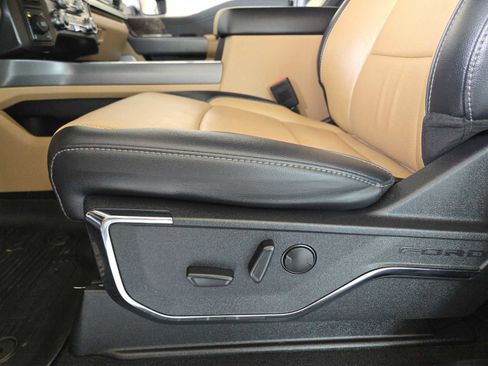 Used 2024 Ford F250 Lariat w/ Lariat Ultimate Package AWD/4WD image 24