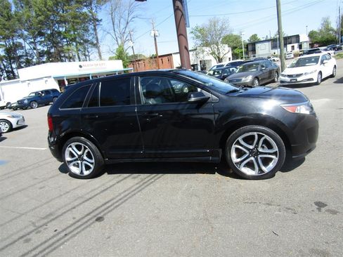 Used 2013 Ford Edge Sport w/ Driver Entry Pkg image 9