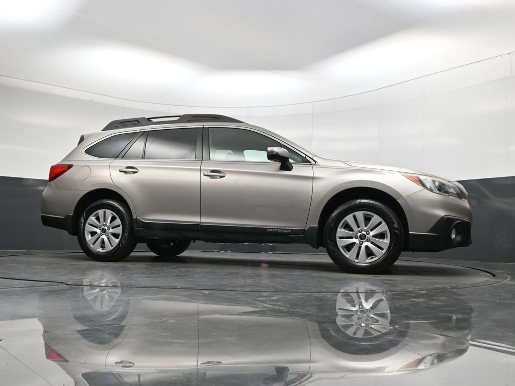 Used 2015 Subaru Outback 2.5i Premium AWD/4WD image 39