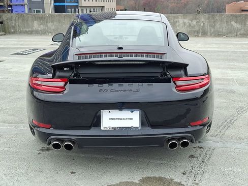 Used 2017 Porsche 911 Carrera S image 9