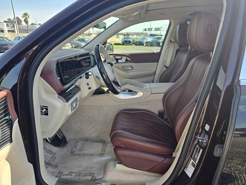 Used 2024 Mercedes-Benz Maybach GLS 600 Maybach GLS 600 image 23