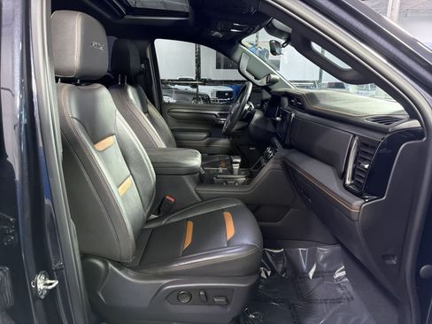 Used 2023 GMC Sierra 1500 AT4 w/ AT4 Premium Package AWD/4WD image 26