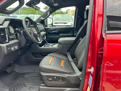 New 2026 GMC Sierra 2500 AT4 w/ AT4 Premium Plus Package AWD/4WD image 9