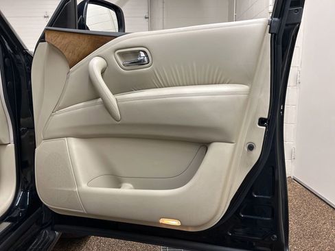 Used 2013 INFINITI QX56 4WD w/ Theater Pkg image 16