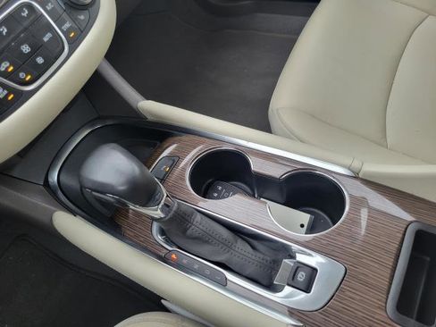 Used 2022 Chevrolet Malibu LT w/ Leather Package image 20