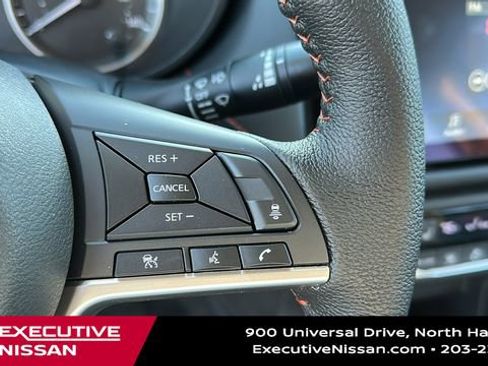 New 2025 Nissan Versa SR w/ Trunk Package image 12