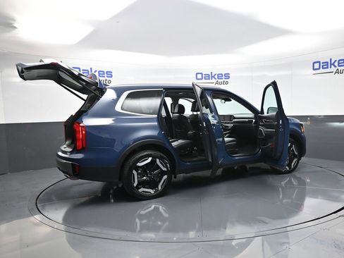 New 2025 Kia Telluride S image 60