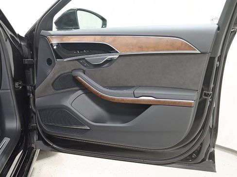 Used 2021 Audi A8 L 4.0T w/ Executive Plus Package image 39