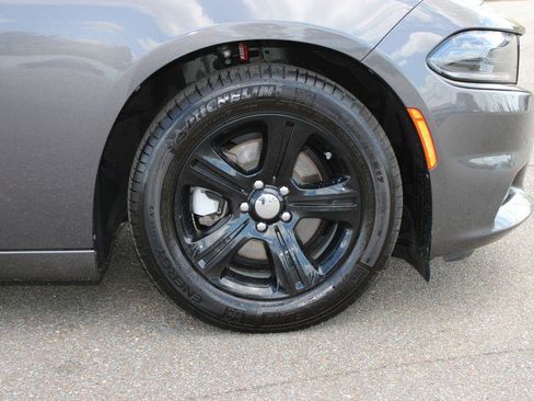 Used 2023 Dodge Charger SXT RWD image 5