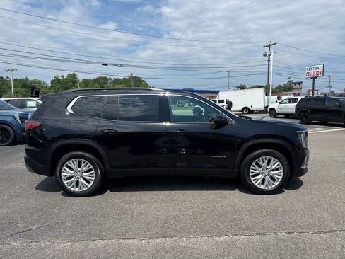 Used 2024 GMC Acadia Elevation AWD/4WD image 6