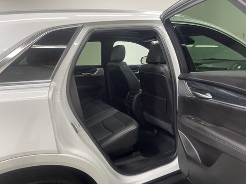 Used 2023 Cadillac XT5 Premium Luxury w/ Technology Package image 21