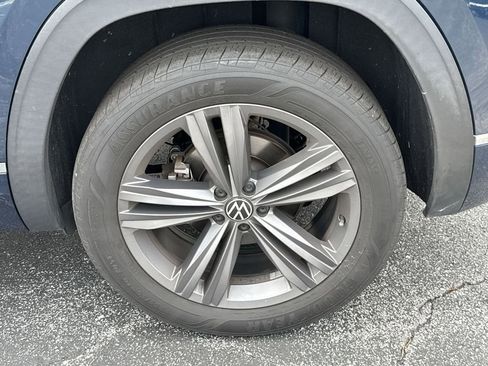 Used 2022 Volkswagen Atlas Cross Sport SEL R-Line image 31