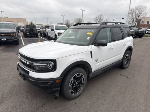 Certified 2024 Ford Bronco Sport Outer Banks w/ Tech Package image 3