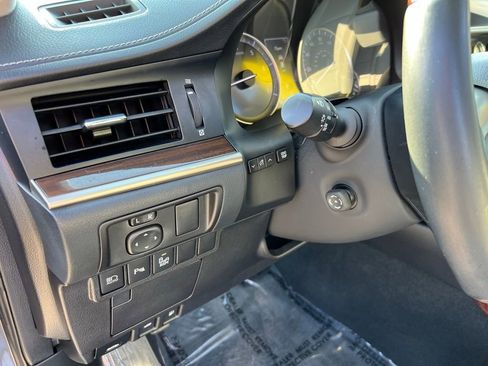 Used 2017 Lexus ES 350 image 26