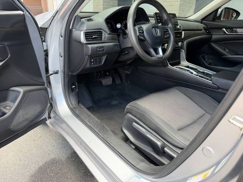 Used 2020 Honda Accord Hybrid image 17