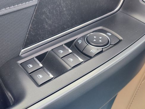 Certified 2022 Ford F150 XLT w/ Equipment Group 302A High image 19