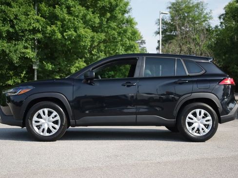 Used 2023 Toyota Corolla Cross L FWD image 13