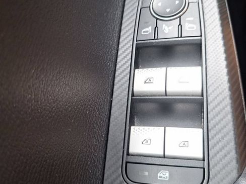 Used 2024 Mitsubishi Outlander SE Black Edition FWD image 21
