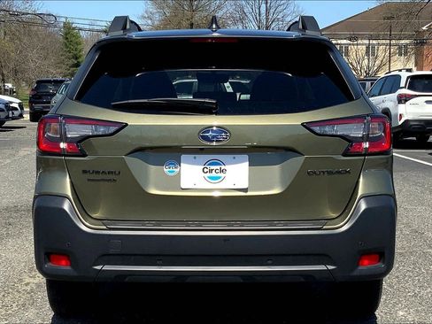 Certified 2025 Subaru Outback Onyx Edition image 4