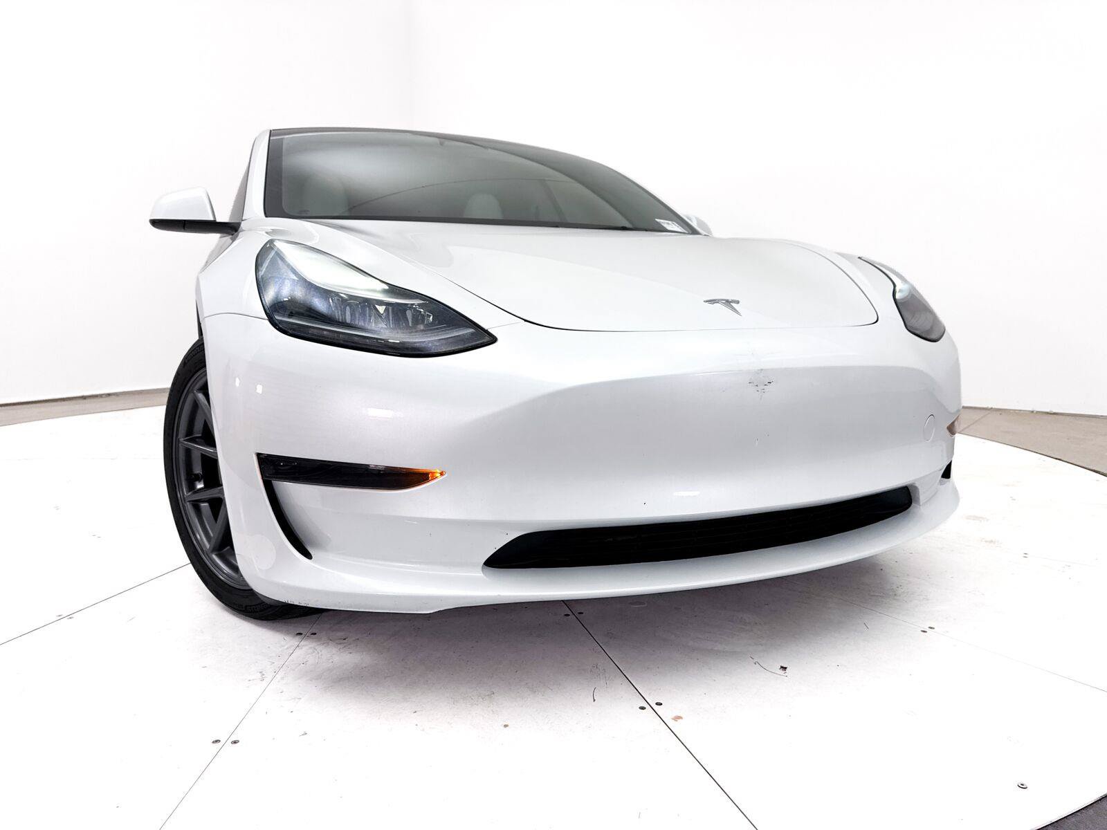 Used 2023 Tesla Model 3 Standard Range RWD image 6