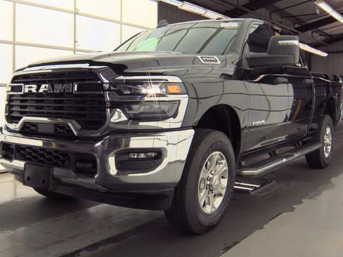 Used 2026 RAM 2500 Big Horn AWD/4WD image 2