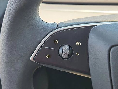 Used 2025 Tesla Model 3 Long Range RWD image 17