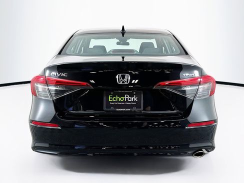 Used 2023 Honda Civic Sport image 7