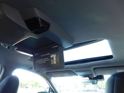 Used 2022 Honda Pilot Touring image 6