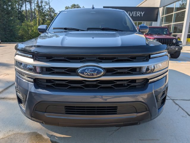 Used 2023 Ford Expedition XLT RWD image 8