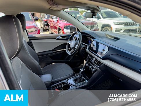 Used 2024 Volkswagen Taos SE FWD image 14