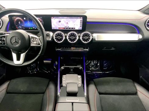 Used 2023 Mercedes-Benz EQB 250+ image 18