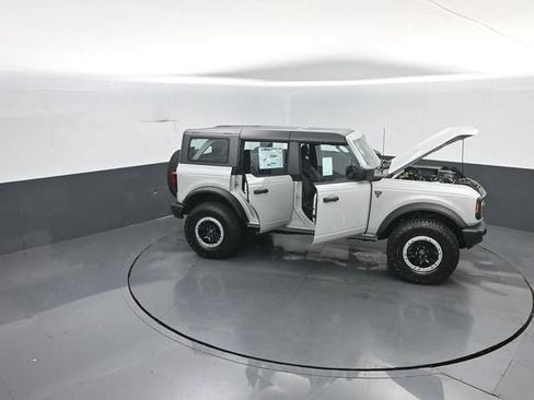 New 2026 Ford Bronco 4-Door w/ Sasquatch Package AWD/4WD image 36
