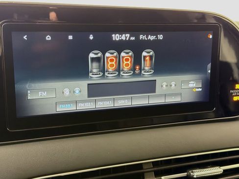 Used 2021 Hyundai Palisade Limited FWD image 15