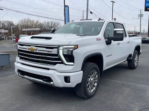 New 2026 Chevrolet Silverado 2500 LT w/ Z71 Chrome Sport Edition image 18