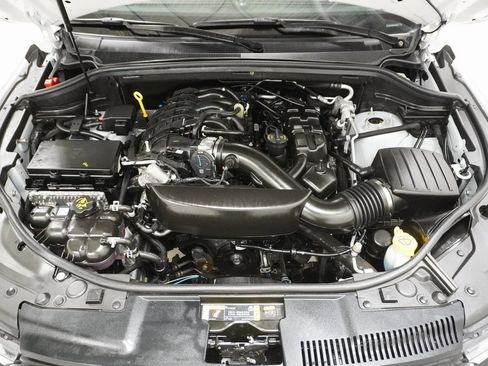 Certified 2024 Dodge Durango SXT w/ SXT Blacktop Group image 8