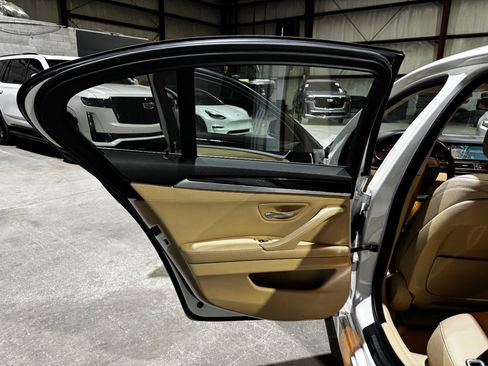 Used 2014 BMW 528i Sedan RWD image 15