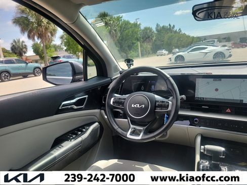 Used 2023 Kia Sportage EX FWD image 21