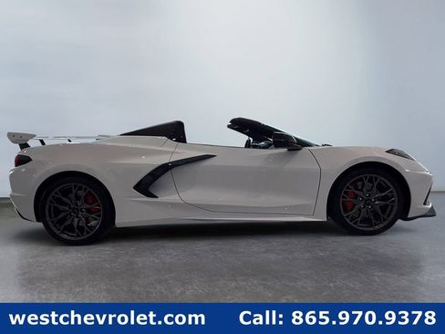 New 2026 Chevrolet Corvette Stingray Convertible w/ Z51 Performance Package RWD image 2