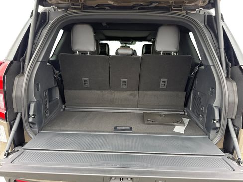 New 2026 Ford Expedition Tremor image 17