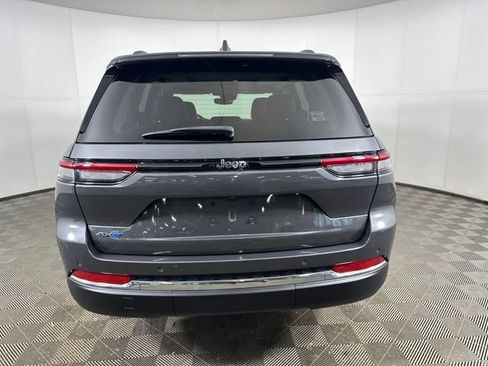 Used 2023 Jeep Grand Cherokee 4WD 4xe image 4