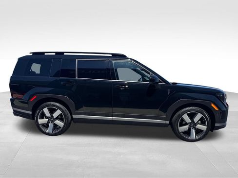 Used 2025 Hyundai Santa Fe Limited AWD/4WD image 7