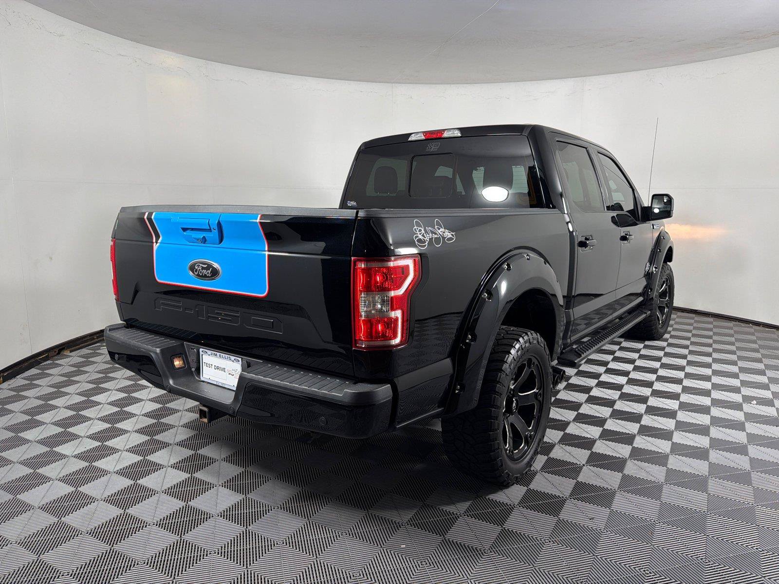 Used 2018 Ford F150 XLT w/ Equipment Group 302A Luxury AWD/4WD image 7