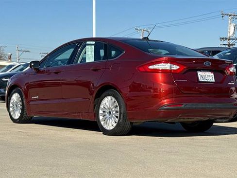 Used 2014 Ford Fusion SE image 5