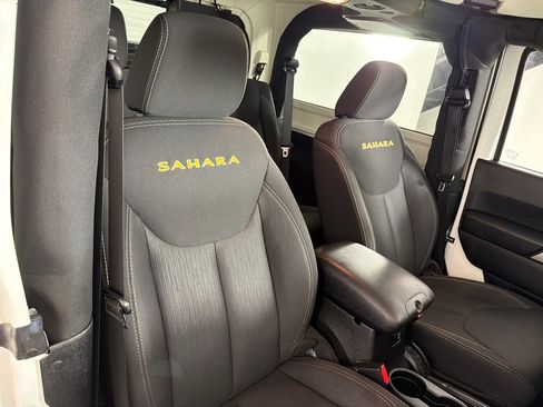 Used 2015 Jeep Wrangler Sahara w/ Connectivity Group image 20