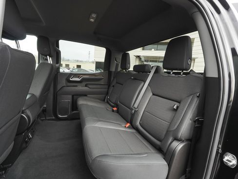 Used 2025 GMC Sierra 1500 Elevation image 35