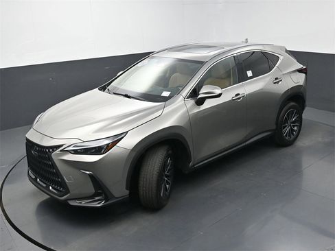Used 2024 Lexus NX 250 250 Premium image 32