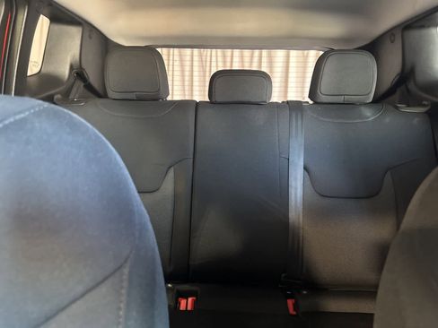 Used 2018 Jeep Renegade Sport w/ Power & Air Group image 21