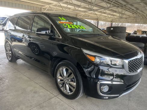Used 2016 Kia Sedona SX Limited image 2